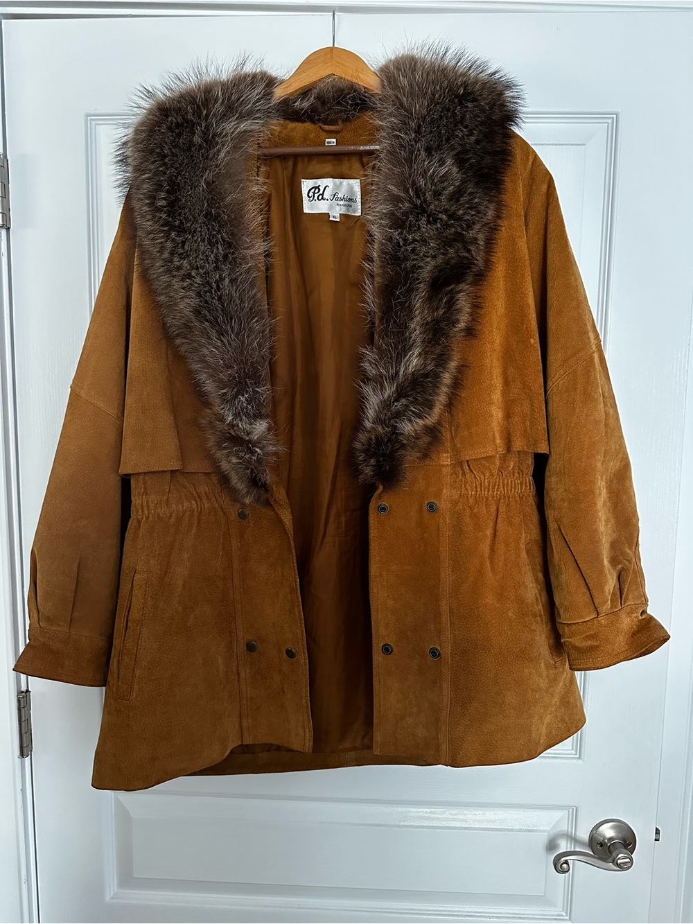 Vintage Leather Coat with Raccoon Fur Trim - Caramel
